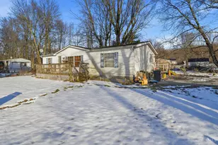 1921 Amiott Ln, Mount Orab, OH 45154 - Photo 3