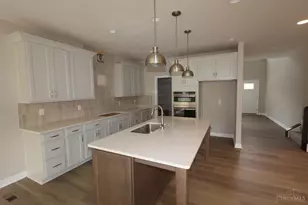 5775 Irwin Dr, Green Township, OH 45248 - Photo 5