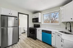 5436 Philloret Dr, Green Township, OH 45239 - Photo 7