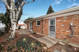 683 Danbury Rd, Cincinnati, OH 45240 - Photo 27