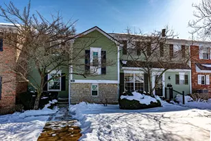 52 Applewood Dr, Fairfield, OH 45014 - Photo 1