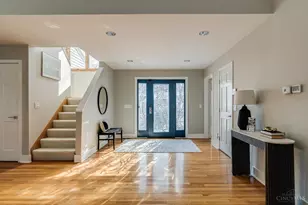 9883 Fawnrun Ct, Evendale, OH 45241 - Photo 5