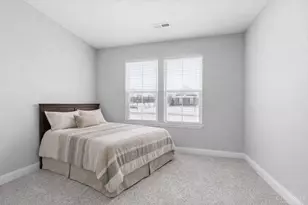 5100 Renaissance Park Dr, Middletown, OH 45005 - Photo 7