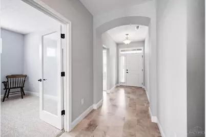 5100 Renaissance Park Drive, Middletown, OH 45005 - Photo 5
