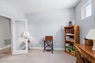 5100 Renaissance Park Dr, Middletown, OH 45005 - Photo 9