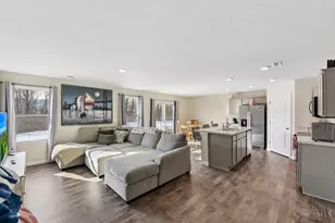 214 River Hts Dr, New Richmond, OH 45157 - Photo 7