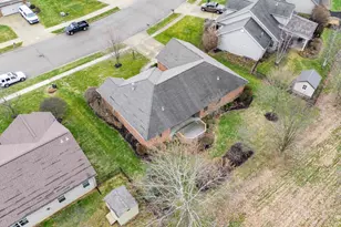 537 Cider Mill Way, Tipp City, OH 45371 - Photo 37