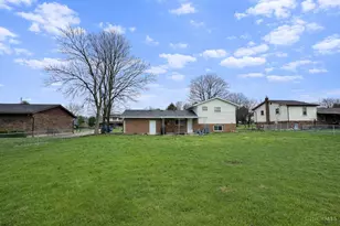 3835 Schroeder Dr, Fairfield Township, OH 45011 - Photo 3