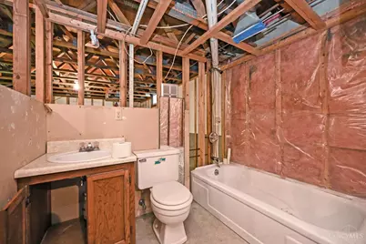 7597 Whitehall Circle W, West Chester, OH 45069 - Photo 37