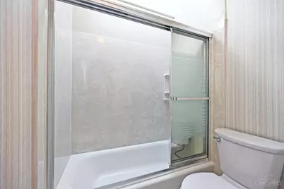 7597 Whitehall Circle W, West Chester, OH 45069 - Photo 23