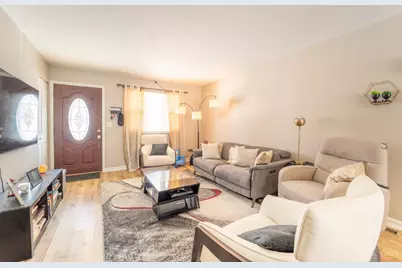 2617 Chesterhill Dr, Colerain Township, OH 45231 - Photo 3