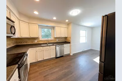 1719 Lindenhall Drive, Loveland, OH 45140 - Photo 13