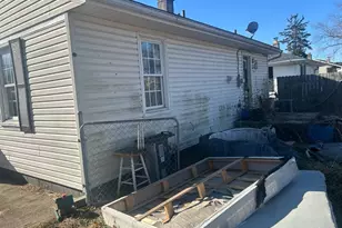 328 E Pike St, South Lebanon, OH 45065 - Photo 3