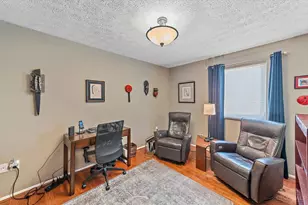 9621 Iris Dr, West Chester, OH 45241 - Photo 25