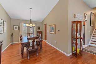 9621 Iris Dr, West Chester, OH 45241 - Photo 7