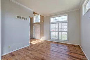 1034 Windsor Ct, Union Township, OH 45245 - Photo 7