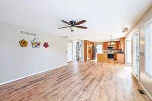 1034 Windsor Ct, Union Township, OH 45245 - Photo 13