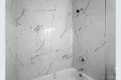 1876 Roosevelt Avenue, Cincinnati, OH 45240 - Photo 25