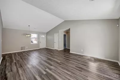 6352 Lakota Meadows Drive, Liberty Township, OH 45044 - Photo 9