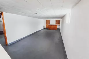 2048 W Galbraith Rd, Cincinnati, OH 45239 - Photo 11