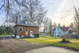 2048 W Galbraith Rd, Cincinnati, OH 45239 - Photo 13