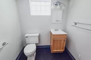 2048 W Galbraith Rd, Cincinnati, OH 45239 - Photo 7