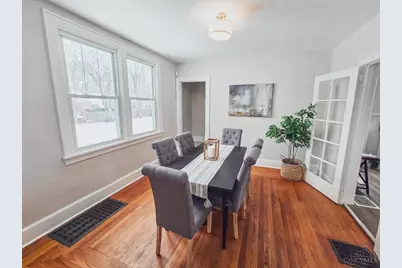 2048 W Galbraith Road, Cincinnati, OH 45239 - Photo 3