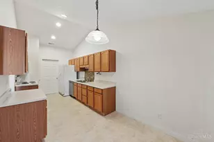 8021 Pinnacle Point Dr, West Chester, OH 45069 - Photo 7