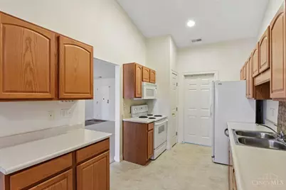 8021 Pinnacle Point Drive #204, West Chester, OH 45069 - Photo 29