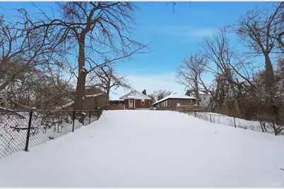 1945 Lawn Avenue, Cincinnati, OH 45237 - Photo 19