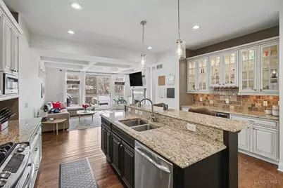 633 Athens Avenue, Cincinnati, OH 45226 - Photo 9