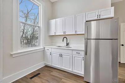 3343 Fairfield Avenue, Cincinnati, OH 45207 - Photo 13