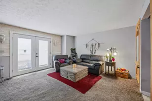 9570 Stateland Ct, Colerain Township, OH 45251 - Photo 3