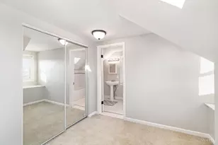 3376 Kleeman Rd, Green Township, OH 45211 - Photo 9