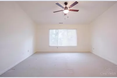 810 Southmeadow Circle #302, Cincinnati, OH 45231 - Photo 15