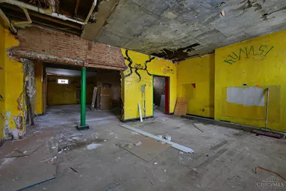 1913 Central Avenue, Cincinnati, OH 45214 - Photo 57