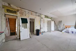 1913 Central Ave, Cincinnati, OH 45214 - Photo 29