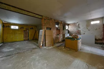 1913 Central Avenue, Cincinnati, OH 45214 - Photo 55