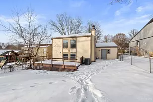 7121 Woodridge Dr, Cincinnati, OH 45230 - Photo 5