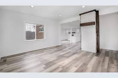 1117 W Seymour Avenue, Springfield Township, OH 45216 - Photo 17