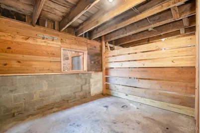 1117 W Seymour Avenue, Springfield Township, OH 45216 - Photo 15