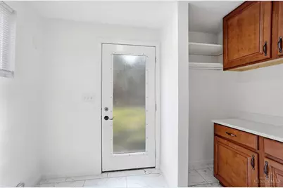 1493 Spring Lawn Avenue, Cincinnati, OH 45223 - Photo 17
