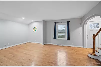 440 W Sharon, Cincinnati, OH 45246 - Photo 7