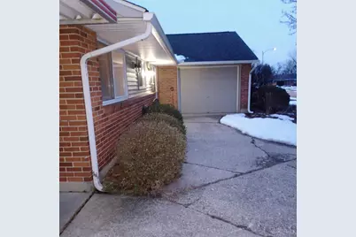 6042 Ansbury Drive, Huber Heights, OH 45424 - Photo 3