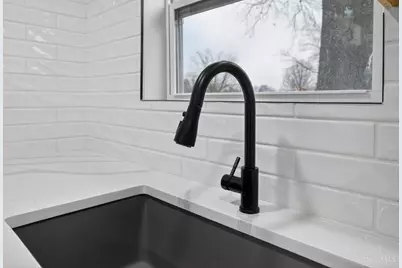 6781 Somerset Drive, Springfield Township, OH 45224 - Photo 17