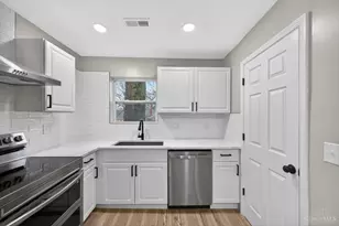 6781 Somerset Dr, Springfield Township, OH 45224 - Photo 15