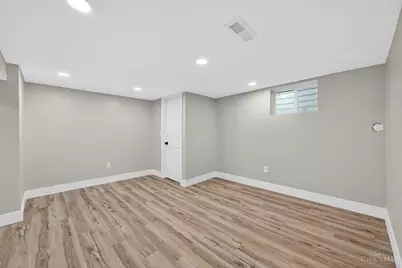 6781 Somerset Drive, Springfield Township, OH 45224 - Photo 33