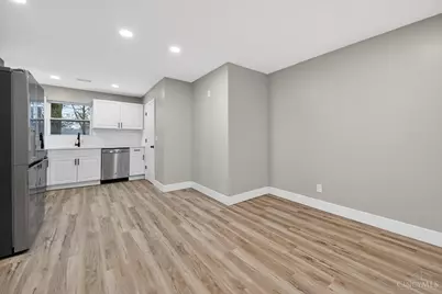 6781 Somerset Drive, Springfield Township, OH 45224 - Photo 13