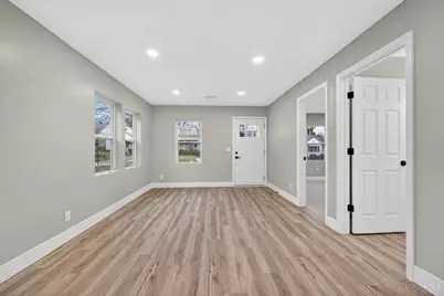 6781 Somerset Drive, Springfield Township, OH 45224 - Photo 11