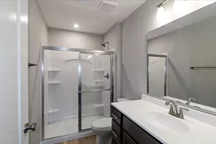 5892 Parkview Ln, Miami Township, OH 45150 - Photo 17